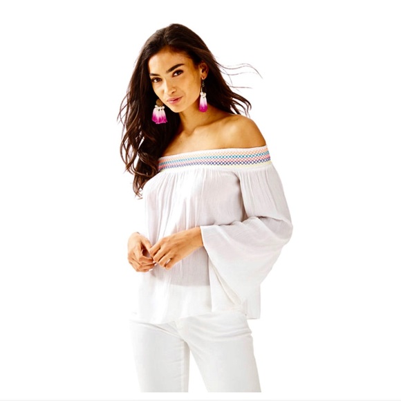 Lilly Pulitzer Tops - 🎉2xHP🎉Lilly Pulitzer Katya Off the Shoulder Top